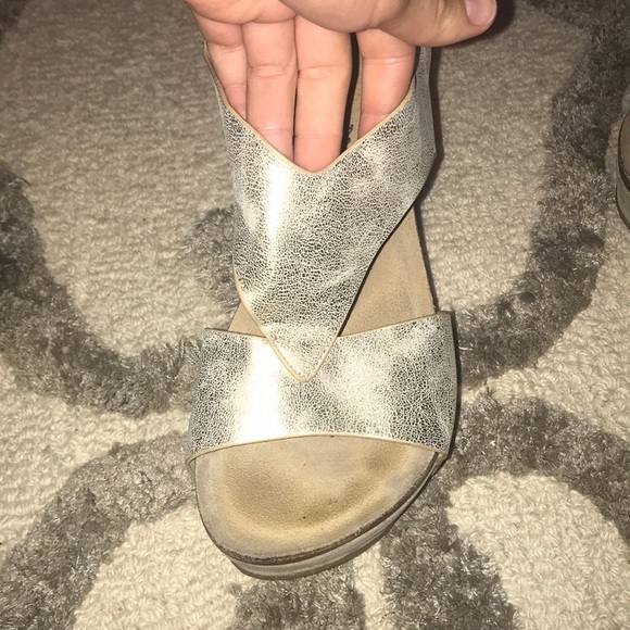 Size 8 wedges - Picture 2 of 4